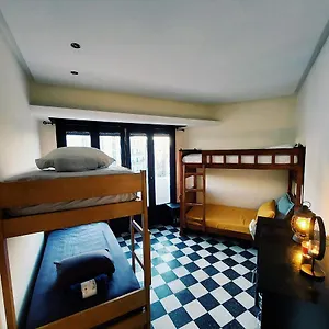 Guest house Nomad
